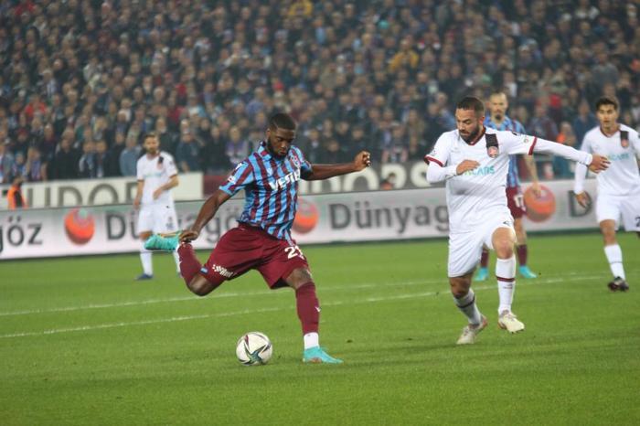 Trabzonspor - Fatih Karagümrük mücadelesini Fanatik yazarları kaleme aldı