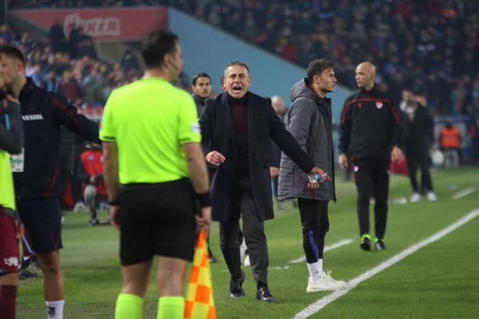 Trabzonspor - Fatih Karagümrük mücadelesini Fanatik yazarları kaleme aldı