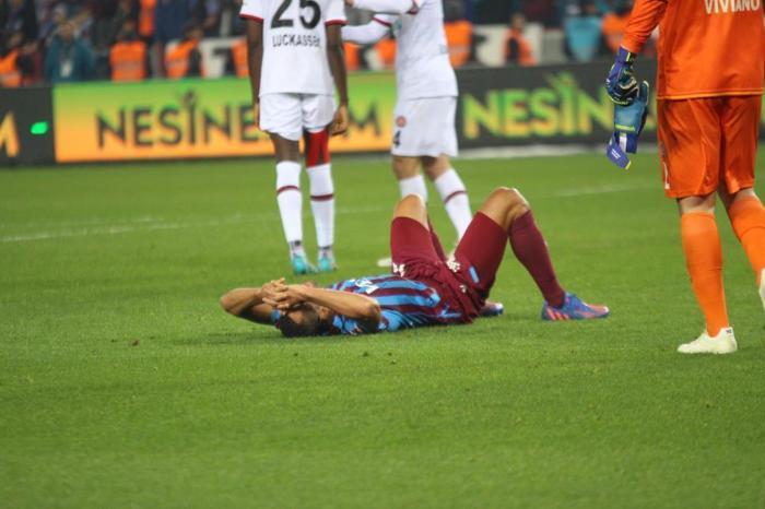 Trabzonspor - Fatih Karagümrük mücadelesini Fanatik yazarları kaleme aldı