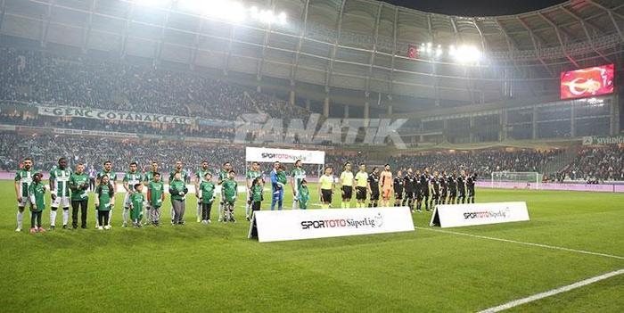 Giresunspor - Beşiktaş maçında tribünlerden kareler