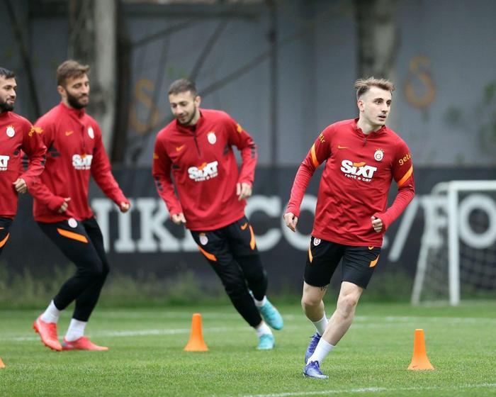 Galatasarayda Torrent kararını verdi Yeni Malatyaspor muhtemel 11i...