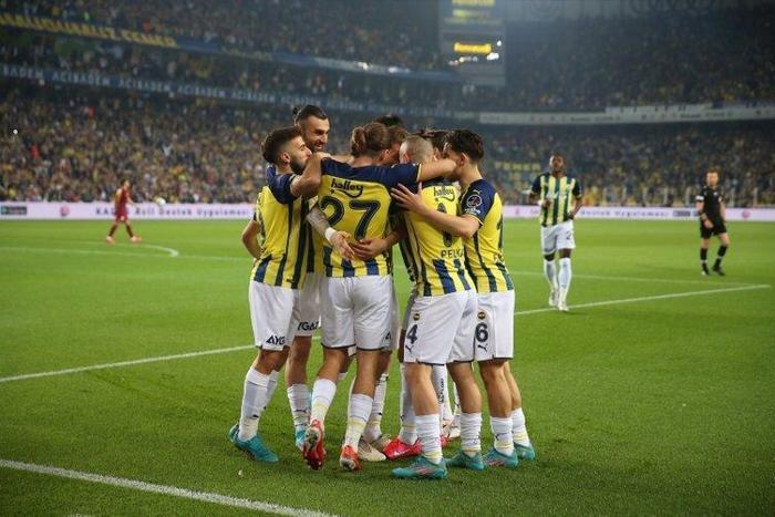 Son dakika Fenerbahçe transfer haberi Dev operasyon Süper Ligden tam 12 isim