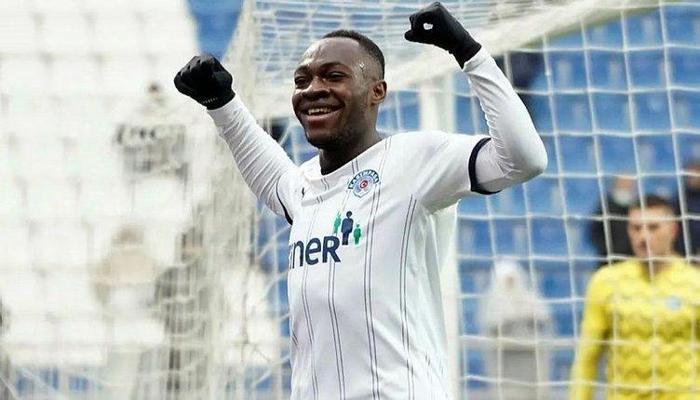Son dakika Fenerbahçe transfer haberi Dev operasyon Süper Ligden tam 12 isim