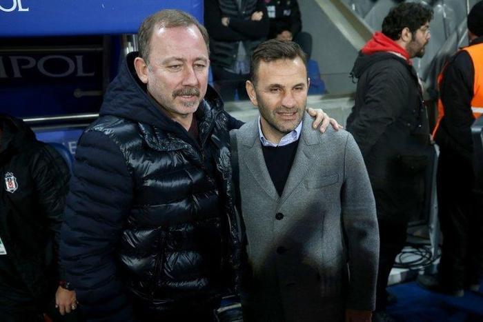 Son dakika haberi Okan Buruk aldığı teklifleri açıkladı Galatasaray sorusuna net cevap