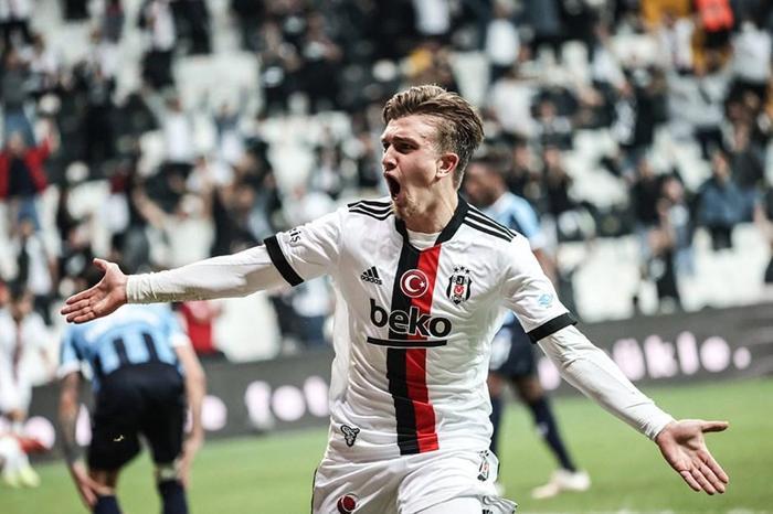 Beşiktaşta son dakika Gelecek ve gidecek isimler netleşmeye başladı