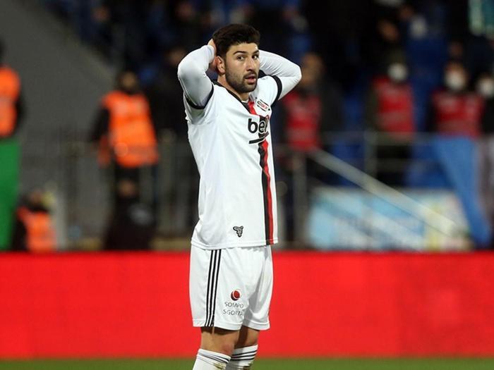Beşiktaşta son dakika Gelecek ve gidecek isimler netleşmeye başladı