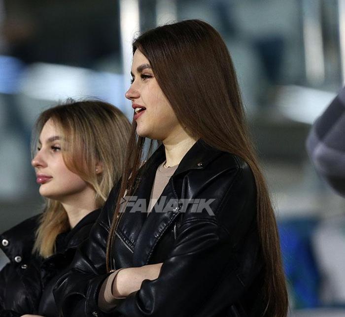 Çaykur Rizespor - Fenerbahçe maçında ekrana yansımayanlar Eski dostlar hasret giderdi