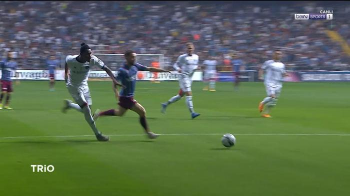 Deniz Çoban, Adana Demirspor-Trabzonspor maçının tartışmalı pozisyonunu yorumladı: Penaltı demek mümkün değil