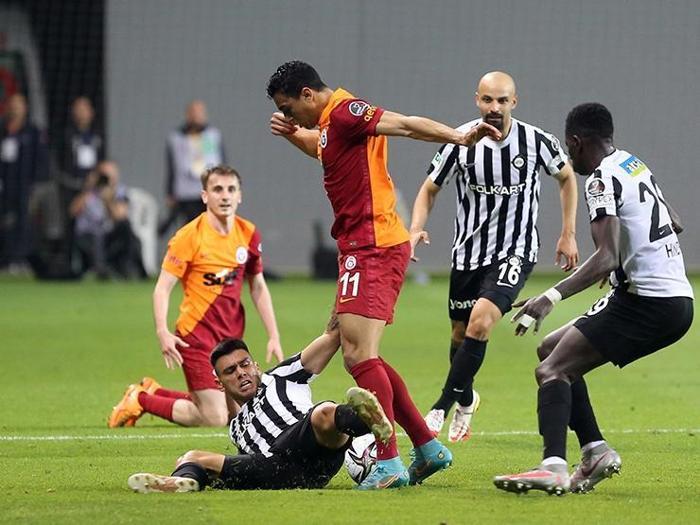 Altay - Galatasaray maçını Fanatik yazarları değerlendirdi