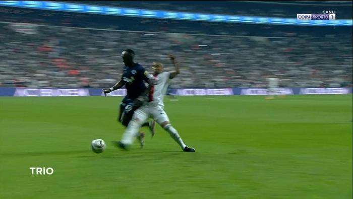 Beşiktaş-Kasımpaşa maçını Deniz Çoban yorumladı: Yasin Kol penaltı ve kırmızı kartı atladı