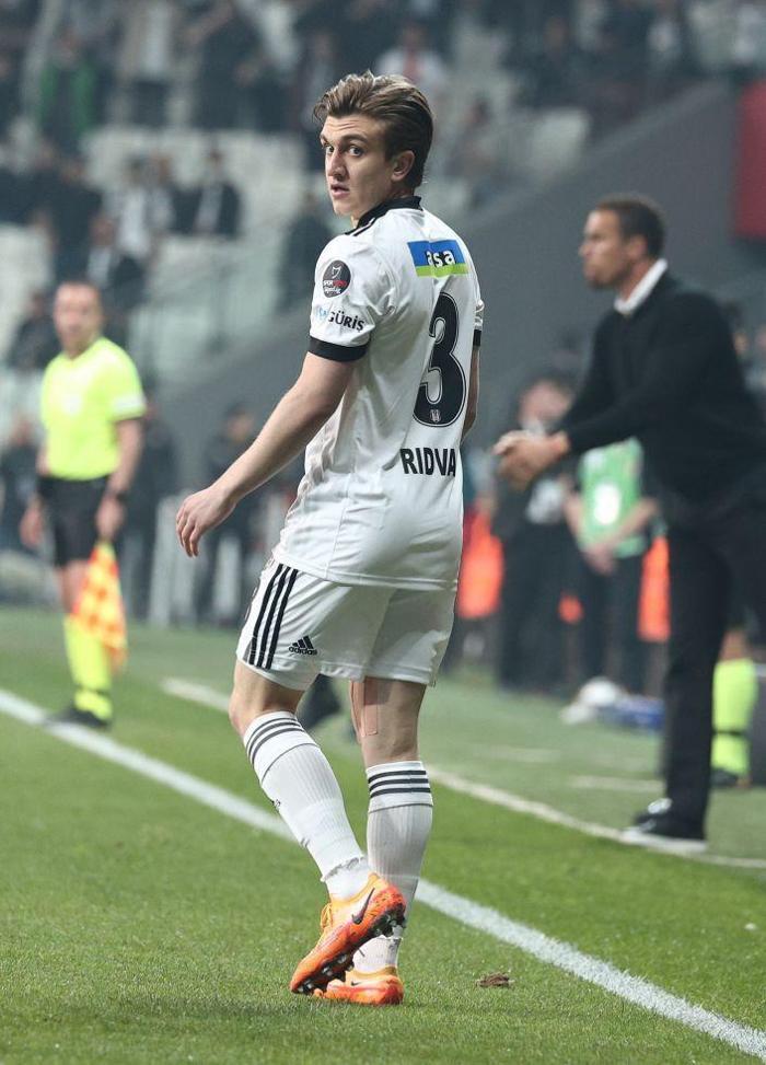 Fanatik Yazarları Beşiktaş - Kasımpaşa maçını kaleme aldı