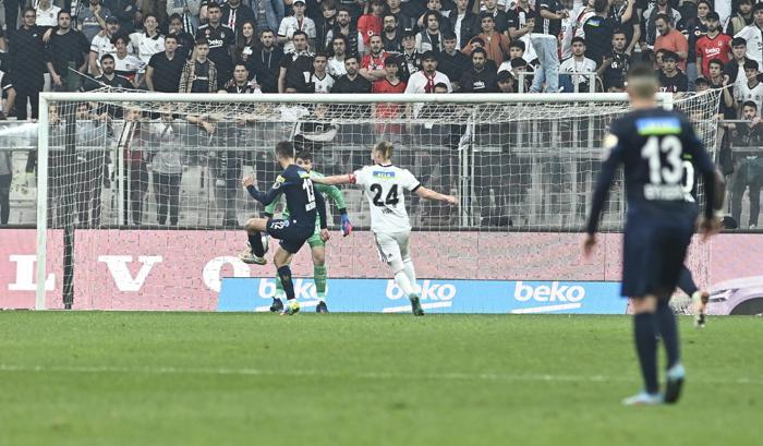 Fanatik Yazarları Beşiktaş - Kasımpaşa maçını kaleme aldı