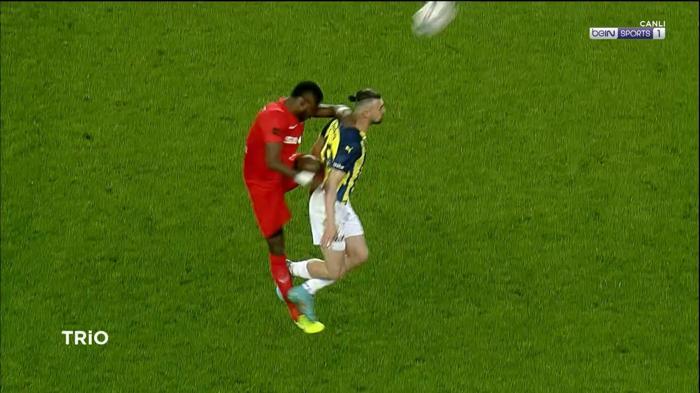 Fenerbahçe-Gaziantep FK maçını Deniz Çoban yorumladı: Penaltıyı atladı