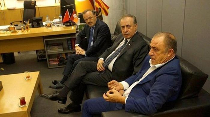 Galatasarayda sıcak gelişme İşte Fatih Terimin Arda Turan kararı