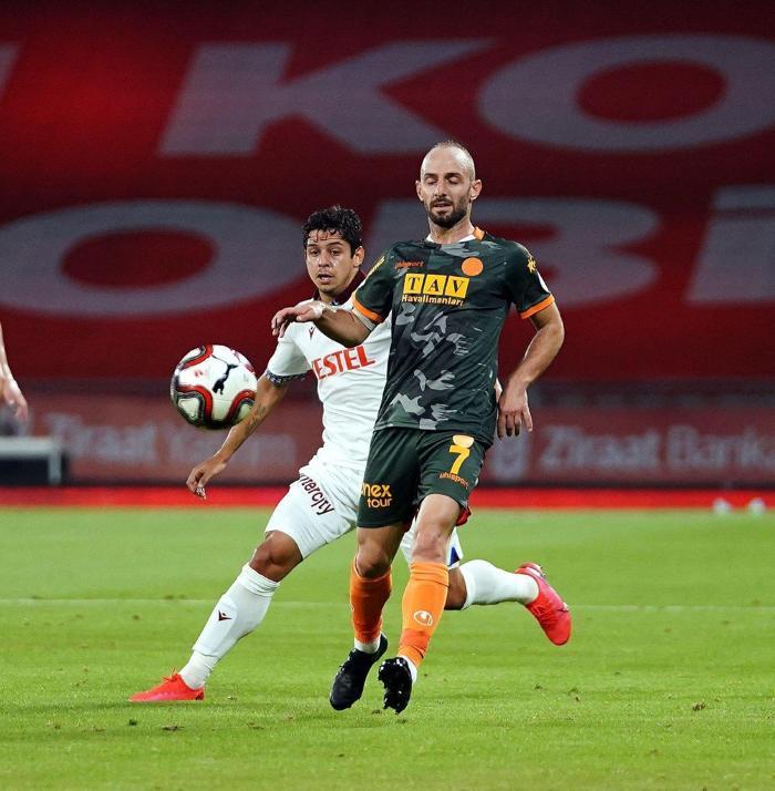 Kupa finalinde Alanyasporlu yıldızdan Erol Buluta şok tepki