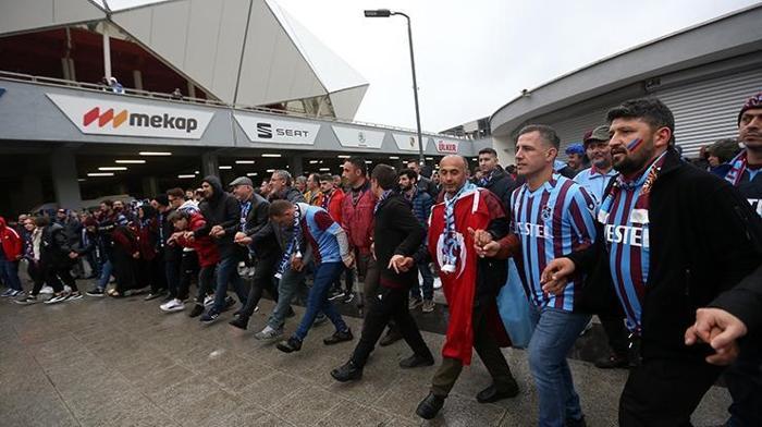 Trabzonspor-Antalyaspor maçını FANATİK yazarları değerlendirdi: Hak edilmiş şampiyonluk