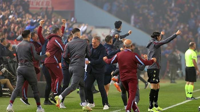 Trabzonspor-Antalyaspor maçını FANATİK yazarları değerlendirdi: Hak edilmiş şampiyonluk
