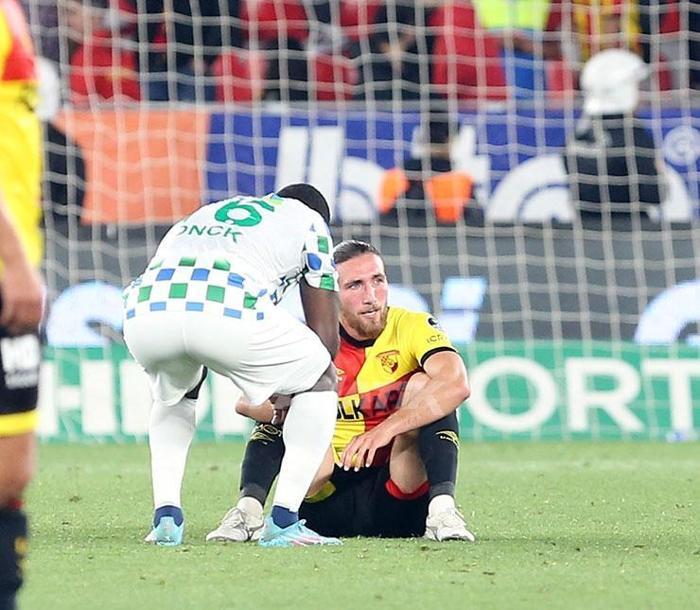 Göztepede Atakan Çankaya gözyaşlarını tutamadı
