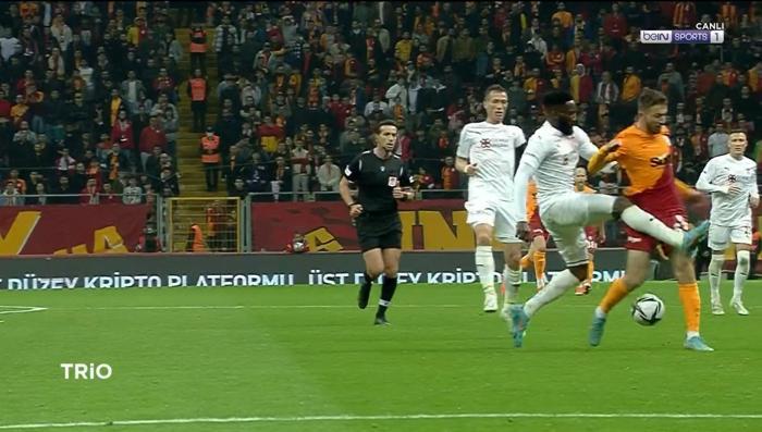 Galatasaray-Sivasspor maçının hakemi Kadir Sağlamı Deniz Çoban yorumladı: Penaltıyı verse doğru olurdu