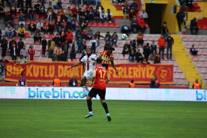 Kayserispor - Beşiktaş maçını Fanatik yazarları değerlendirdi