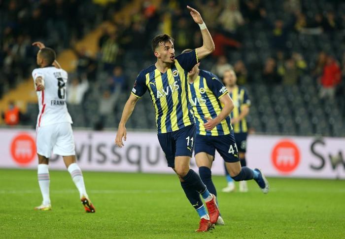 Son dakika Fenerbahçe transfer listesi İşte sarı lacivertlilerin golcü listesi