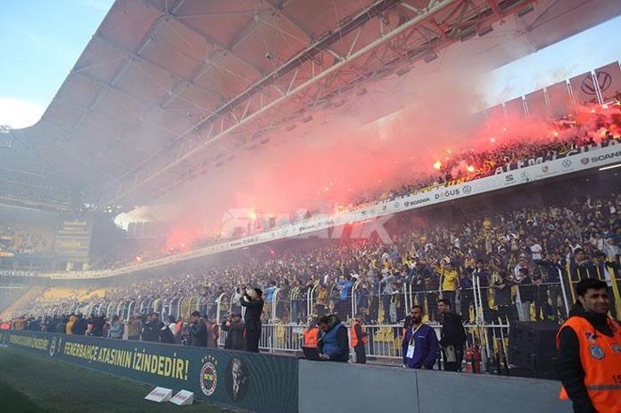 Fenerbahçeden taraftara açık idman Büyük destek