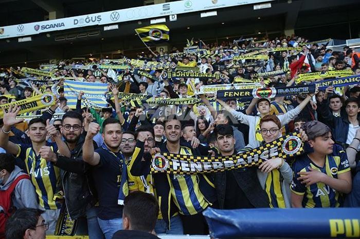 Fenerbahçeden taraftara açık idman Büyük destek