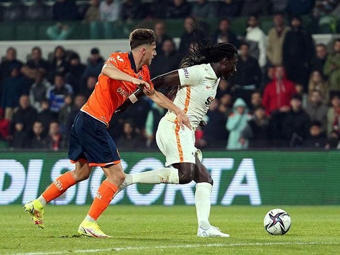 Başakşehir - Galatasaray maçını Fanatik yazarları değerlendirdi