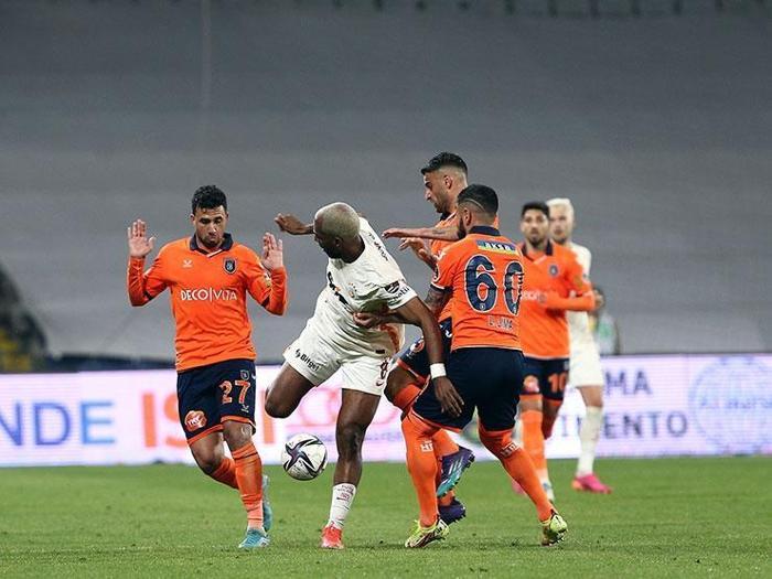 Başakşehir - Galatasaray maçını Fanatik yazarları değerlendirdi