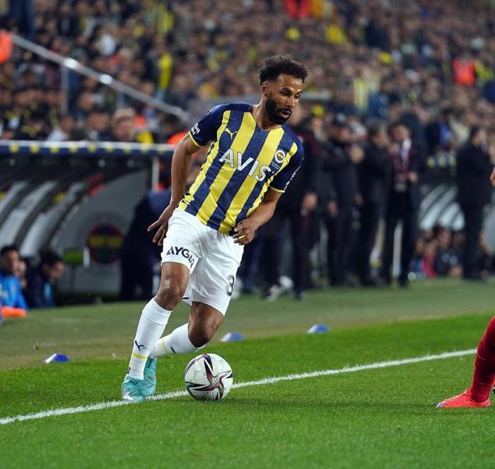 Fenerbahçenin Beşiktaş maçı muhtemel 11i