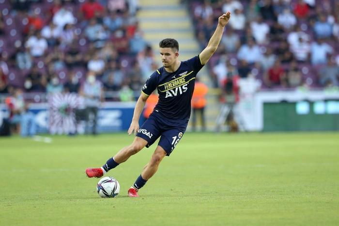 Fenerbahçenin Beşiktaş maçı muhtemel 11i