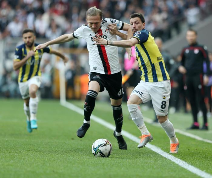 Beşiktaş - Fenerbahçe debisinin her anı gerilim