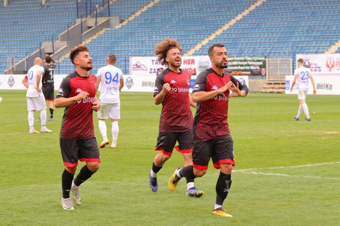 Şampiyon yapanlar, ligde tutanlar... TFF 2. Ligi kasıp kavuran o isimler (2021-2022 sezonu)