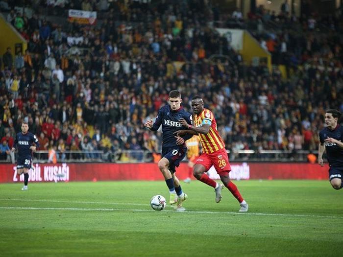Kayserispor - Trabzonspor Ziraat Türkiye Kupası yarı final maçını Fanatik yazarları değerlendirdi