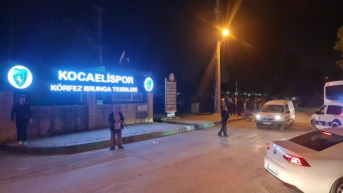 Kocaelispor taraftarından takım otobüsüne taşlı saldırı Büyük tepki...
