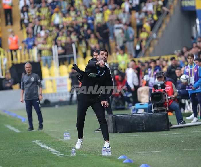 Fenerbahçe - Karagümrük maçından kareler Volkan Demirel fırtınası