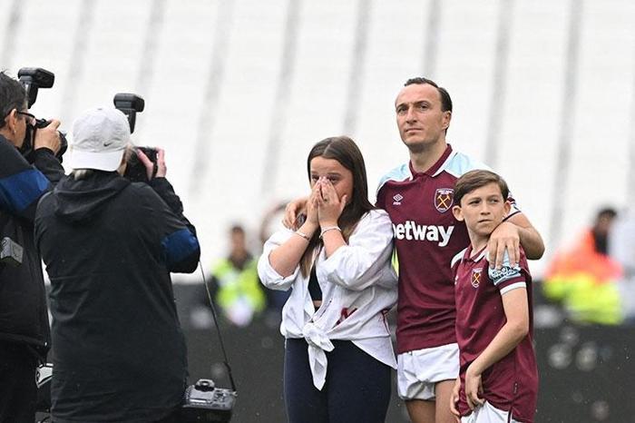 West Ham Unitedın kaptanı Mark Nobleın duygusal vedası