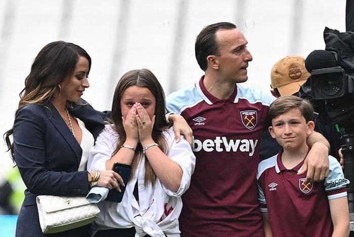 West Ham Unitedın kaptanı Mark Nobleın duygusal vedası