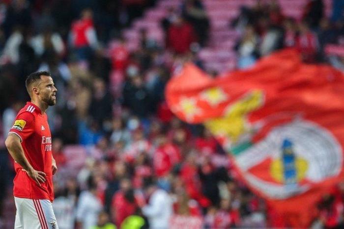 Fenerbahçeden transferde ters köşe Gelmeye hazır