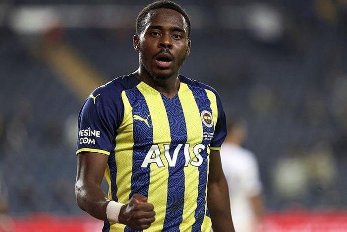Son dakika Fenerbahçe haberi Sarı lacivertlilerin başına talih kuşu kondu Osayi Samuele Premier Ligden 4 talip