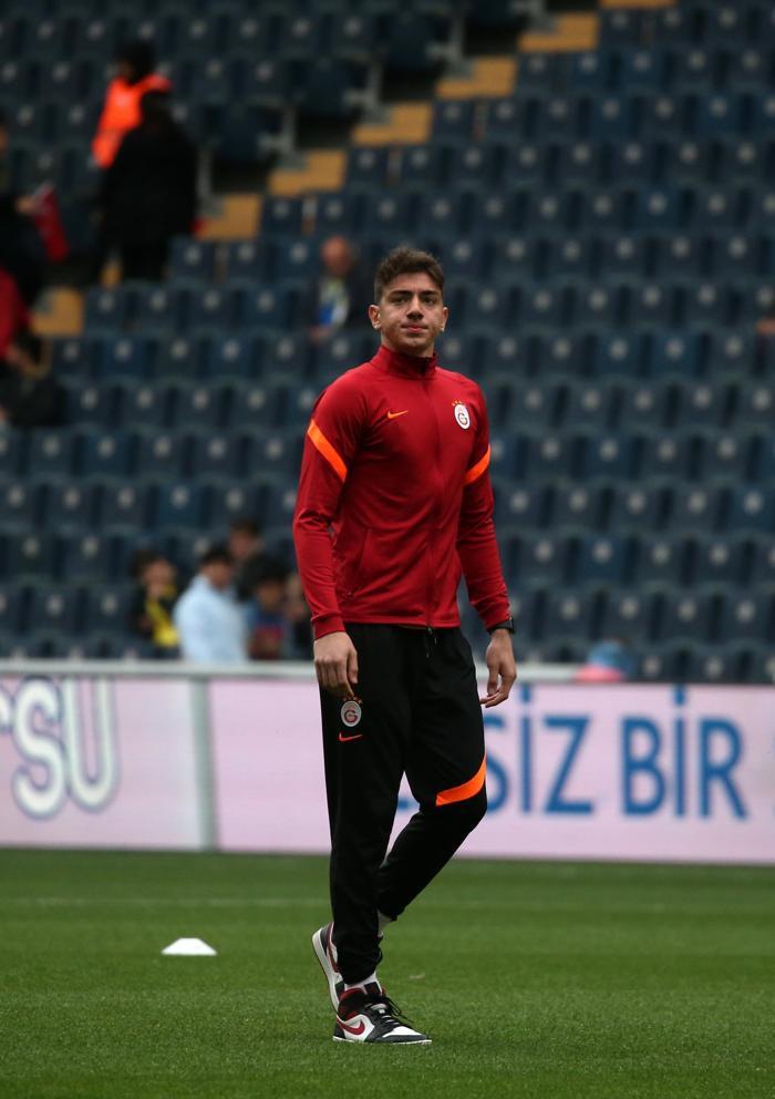 Galatasarayın parlayan yıldız adayları Kadıköyde dikkat çeken isimler...