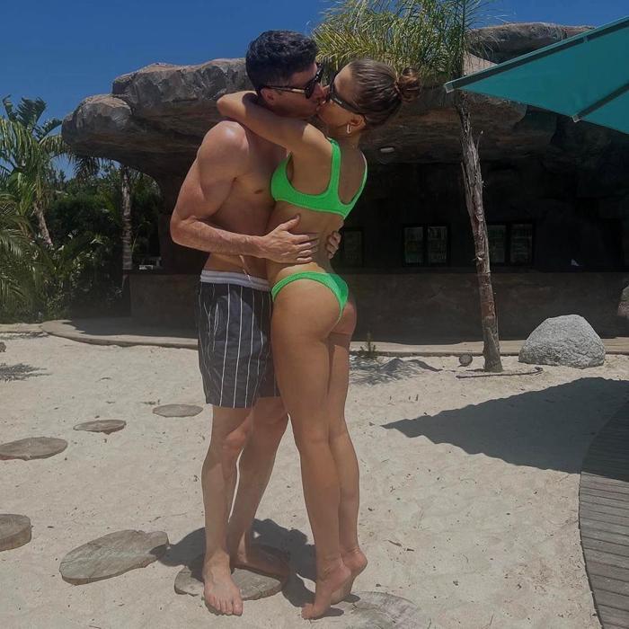 Tatil için Türkiyeyi seçen Lewandowskiye Antalyaspor forması