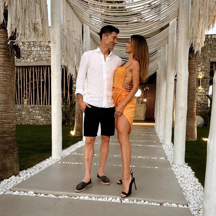 Tatil için Türkiyeyi seçen Lewandowskiye Antalyaspor forması