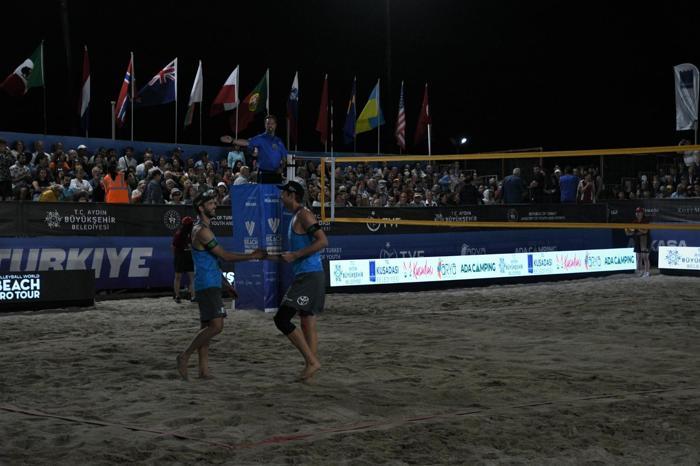 Plaj voleybolunda İsveç ve ABD zirvede