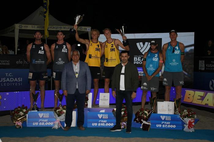 Plaj voleybolunda İsveç ve ABD zirvede