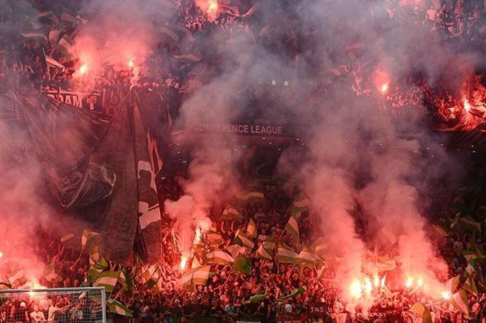 Avrupa Konferans Ligi Finalinden renkli kareler Taraftarlardan büyük coşku