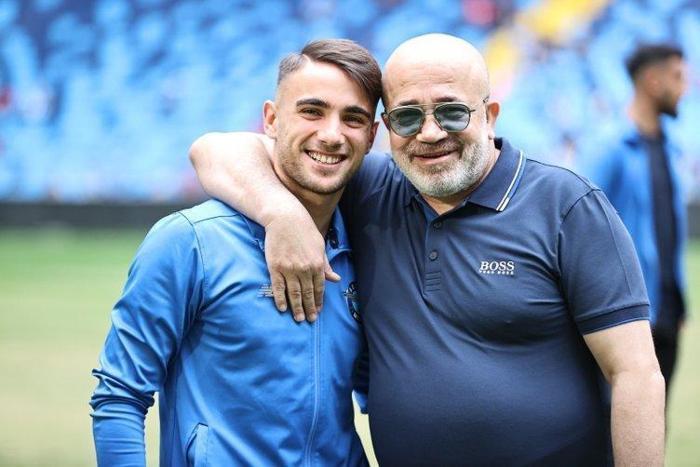 Son dakika Yunus Akgünden kariyer transferi Galatasaray...