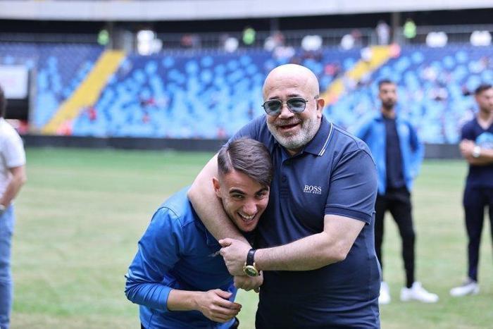 Son dakika Yunus Akgünden kariyer transferi Galatasaray...