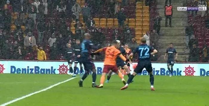 Süper Ligde sezona damga vuran hakem hataları