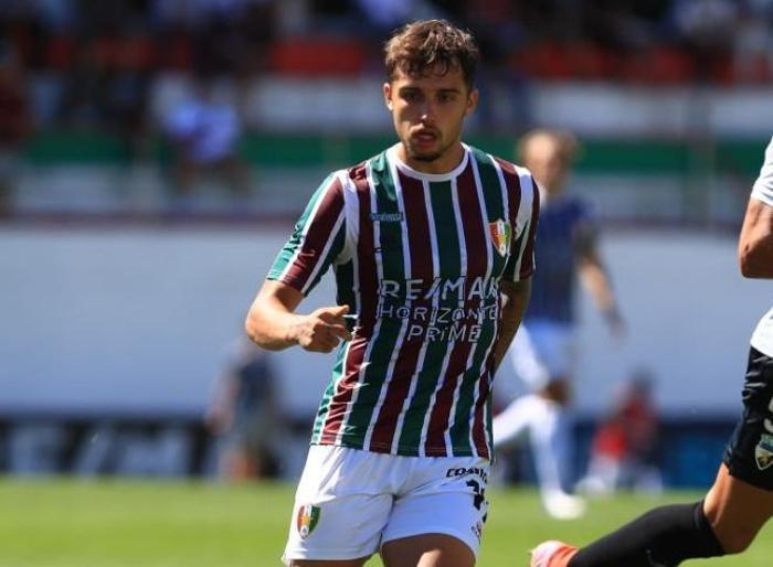 Son dakika Fenerbahçe transfer haberi Sarı lacivertliler Diogo Pintoyu gözüne kestirdi